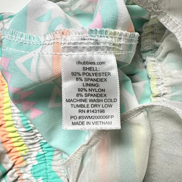 Chubbies | Men | The En Fuegos Pastel Aztec 5.5 Inch Lined Swim Trunks | Medium - Picture 8 of 14